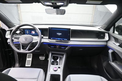 2025 Volkswagen Tiguan 2.0T SE R-Line Black