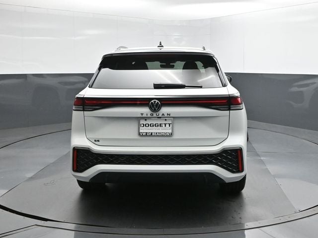 2026 Volkswagen Tiguan 2.0T SE R-Line Black