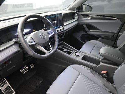 2026 Volkswagen Tiguan 2.0T SE R-Line Black