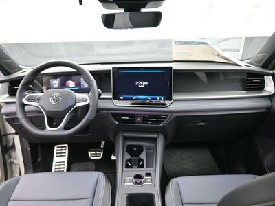 2026 Volkswagen Tiguan 2.0T SE R-Line Black