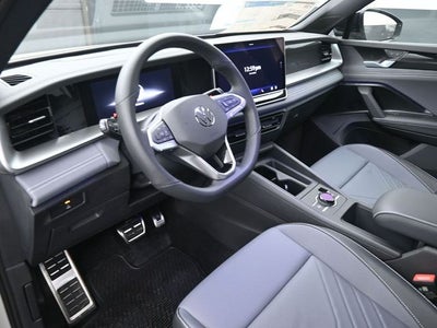 2026 Volkswagen Tiguan 2.0T SE R-Line Black