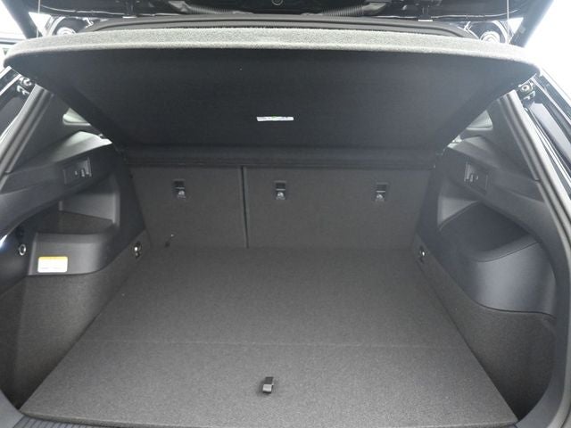 2025 Volkswagen Tiguan 2.0T SEL R-Line