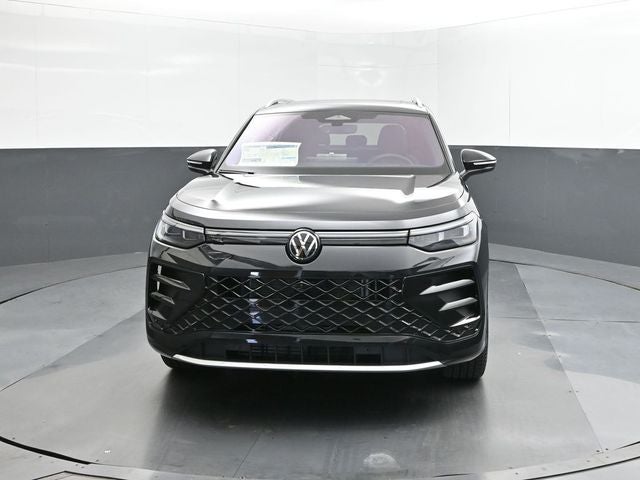 2025 Volkswagen Tiguan 2.0T SEL R-Line