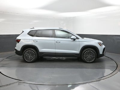 2027 Volkswagen Taos 1.5T SE