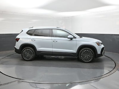 2027 Volkswagen Taos 1.5T SE