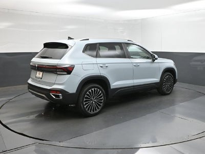2027 Volkswagen Taos 1.5T SE