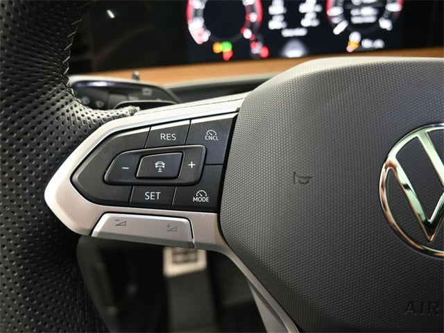 2026 Volkswagen Tiguan 2.0T SEL R-Line Turbo