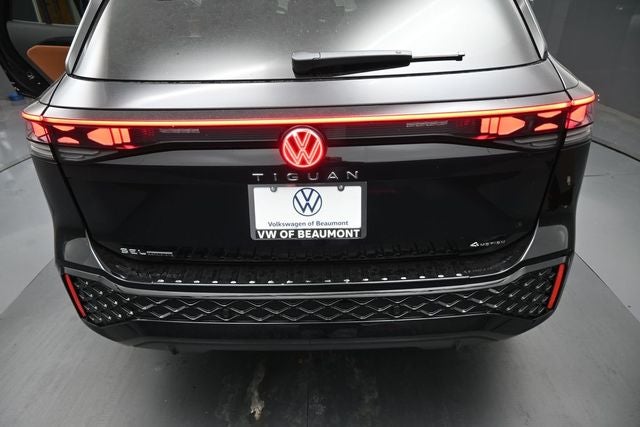 2026 Volkswagen Tiguan 2.0T SEL R-Line Turbo