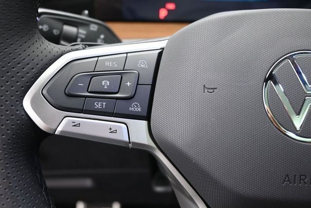 2026 Volkswagen Tiguan 2.0T SEL R-Line Turbo
