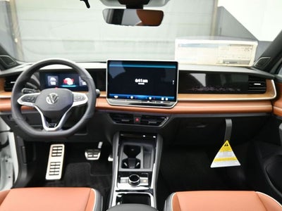 2026 Volkswagen Tiguan 2.0T SEL R-Line Turbo