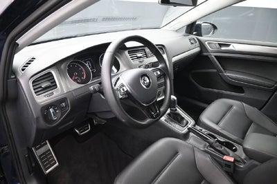 2017 Volkswagen Golf TSI SE 4-Door