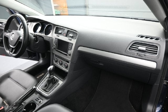 2017 Volkswagen Golf TSI SE 4-Door