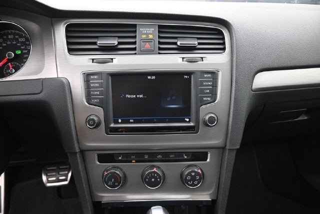 2017 Volkswagen Golf TSI SE 4-Door
