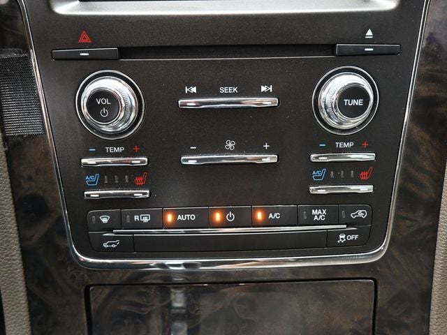 2015 Lincoln Navigator Base