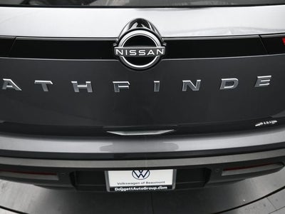 2025 Nissan Pathfinder SV 4WD