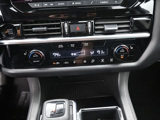 2025 Nissan Pathfinder SV 4WD