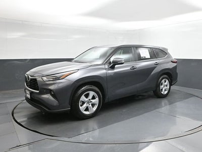 2025 Toyota Highlander LE