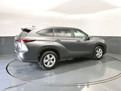 2025 Toyota Highlander LE