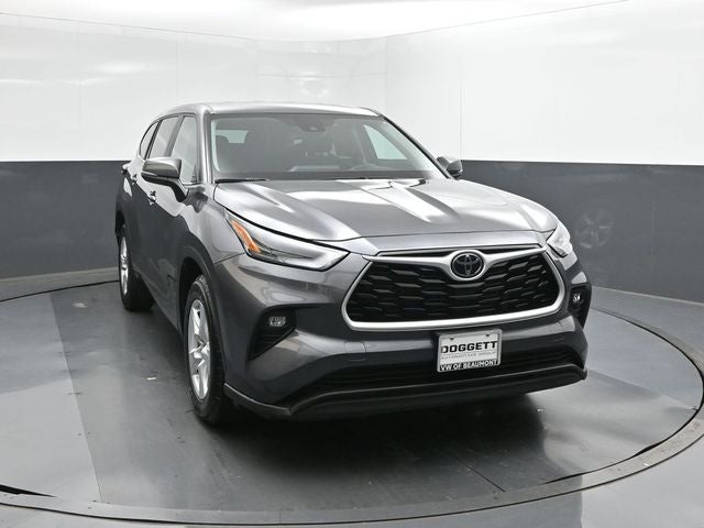 2025 Toyota Highlander LE