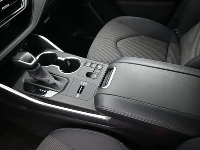 2025 Toyota Highlander LE