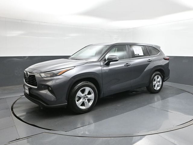 2025 Toyota Highlander LE
