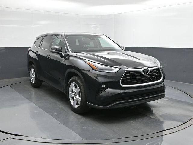 2025 Toyota Highlander LE