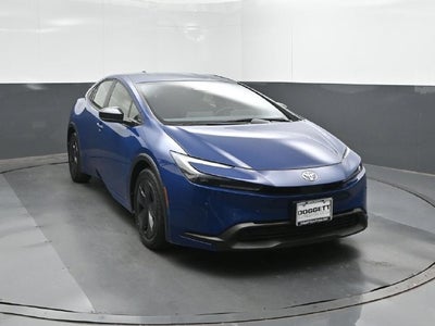 2025 Toyota Prius LE