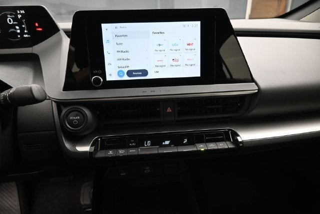 2025 Toyota Prius LE