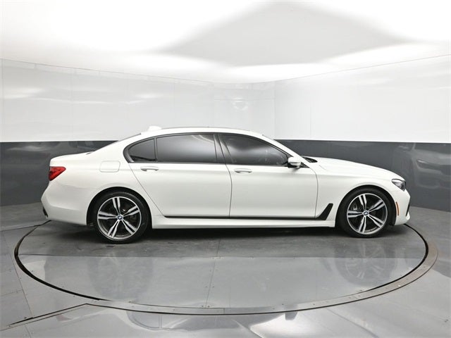 2019 BMW 7 Series 740i