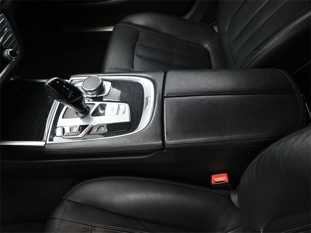 2019 BMW 7 Series 740i