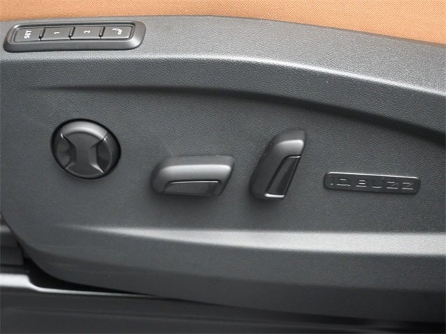 2025 Volkswagen ID. Buzz Pro S Plus