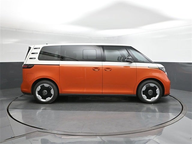 2025 Volkswagen ID. Buzz Pro S Plus