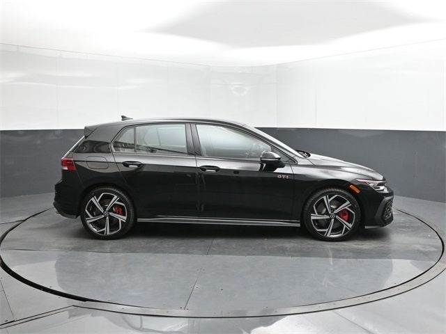 2025 Volkswagen Golf GTI 2.0T SE