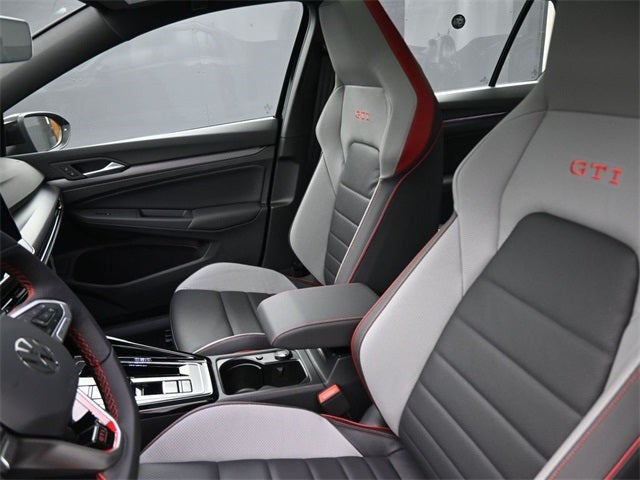 2025 Volkswagen Golf GTI 2.0T SE