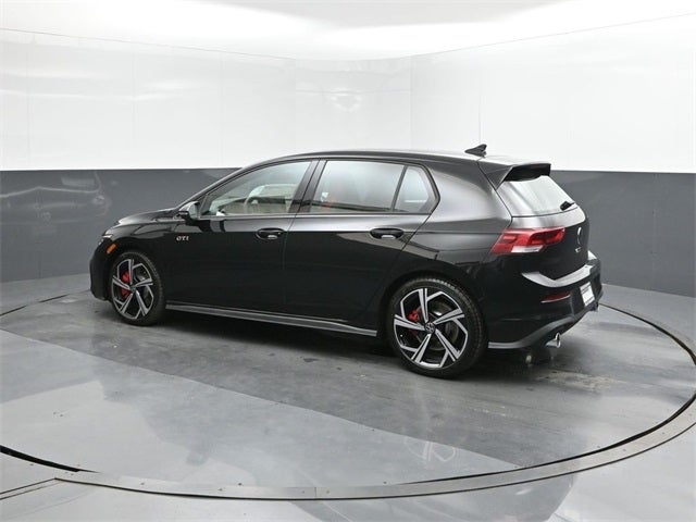 2025 Volkswagen Golf GTI 2.0T SE