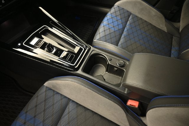 2025 Volkswagen Golf R 2.0T Black Edition