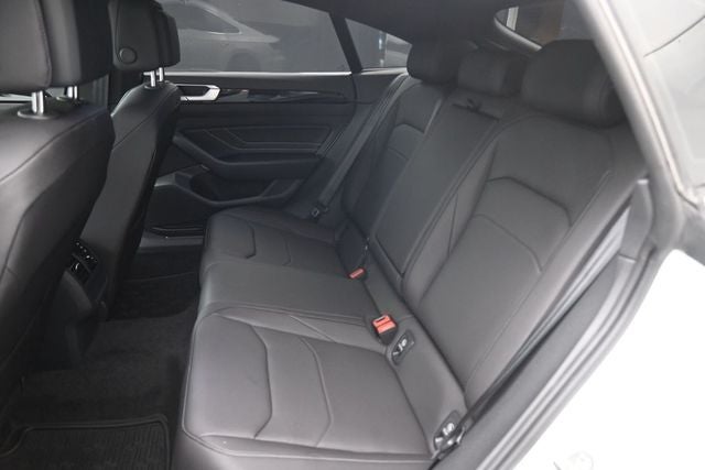 2023 Volkswagen Arteon 2.0T SE R-Line