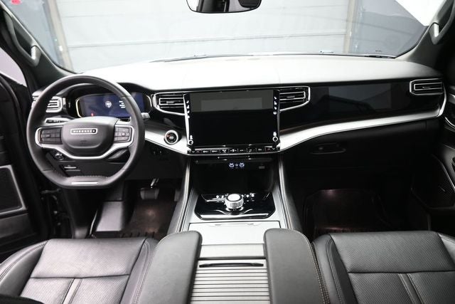 2023 Jeep Wagoneer L Series II