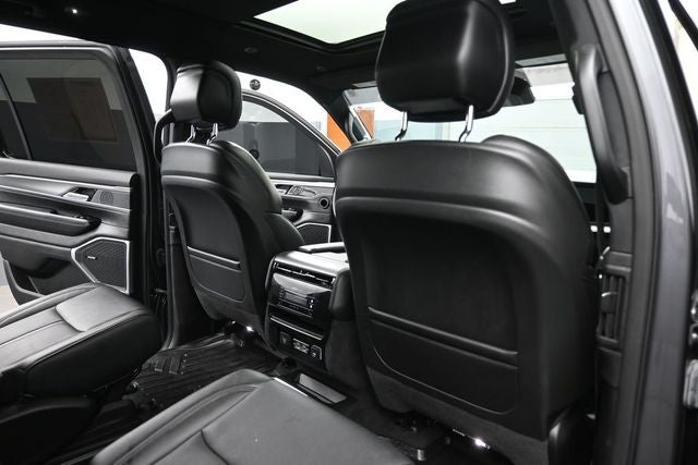 2023 Jeep Wagoneer L Series II