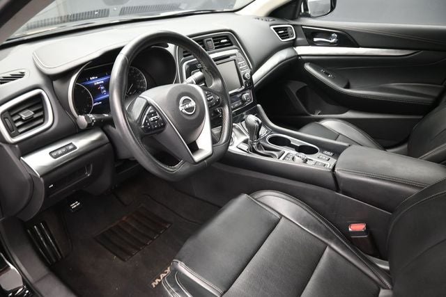 2023 Nissan Maxima SV