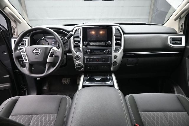 2024 Nissan Titan SV