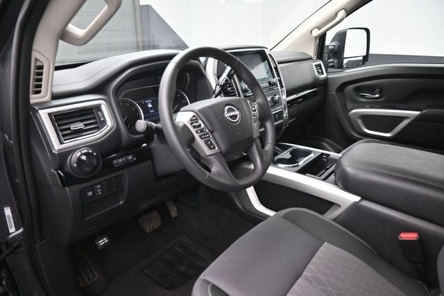 2024 Nissan Titan SV