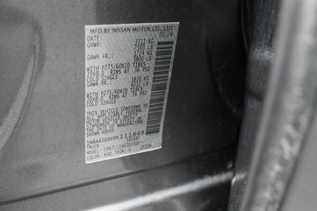 2024 Nissan Titan SV