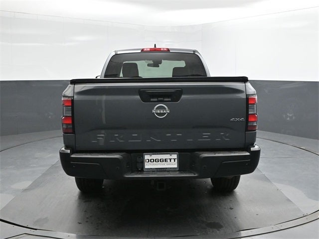 2023 Nissan Frontier S