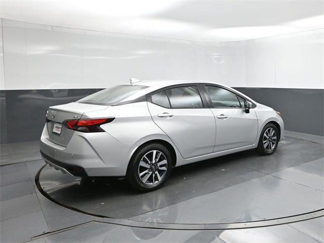 2023 Nissan Versa 1.6 SV