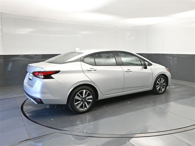 2023 Nissan Versa 1.6 SV