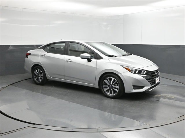 2023 Nissan Versa 1.6 SV