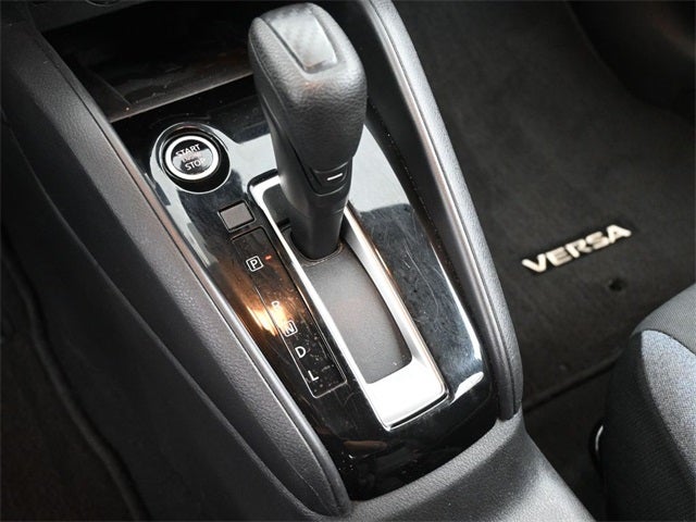 2023 Nissan Versa 1.6 SV