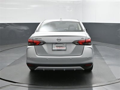 2023 Nissan Versa 1.6 SV