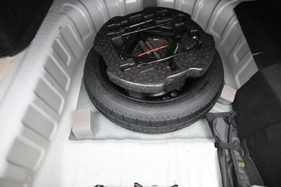 2024 Nissan Versa 1.6 SR